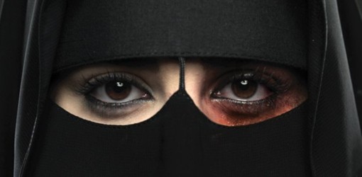 Arábia Saudita lança a primeira campanha para acabar com a violência contra as mulheres.
